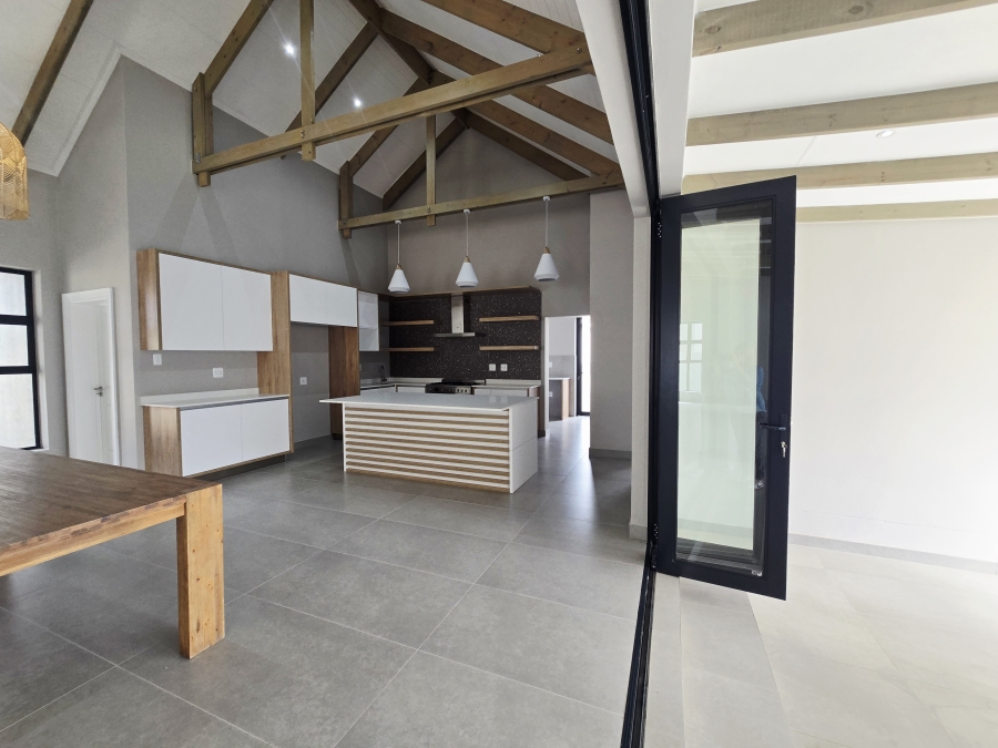 3 Bedroom Property for Sale in Kingswood Golf Estate Western Cape